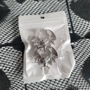 Spooky Steel Saddle Bat Plugs